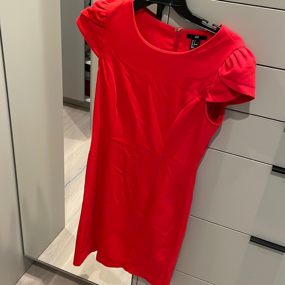 H&M red dress in perfect condition